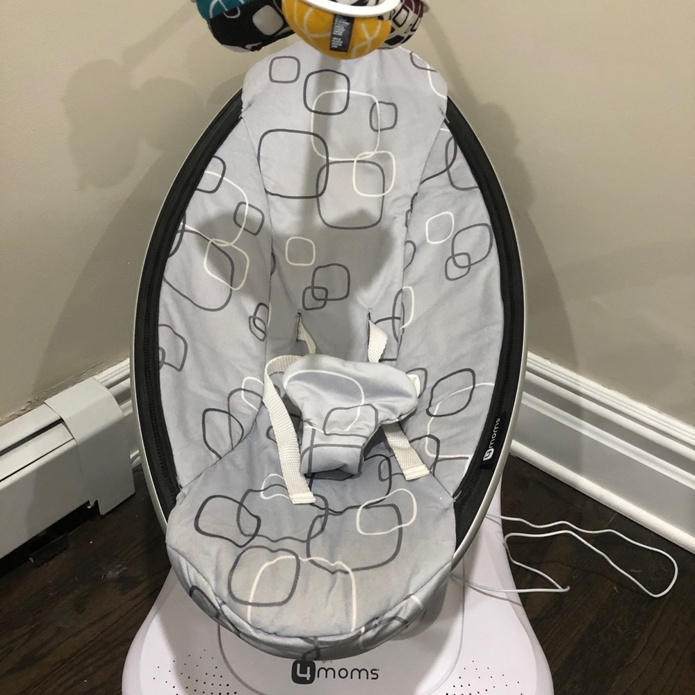 4 MOMS BABY SWING